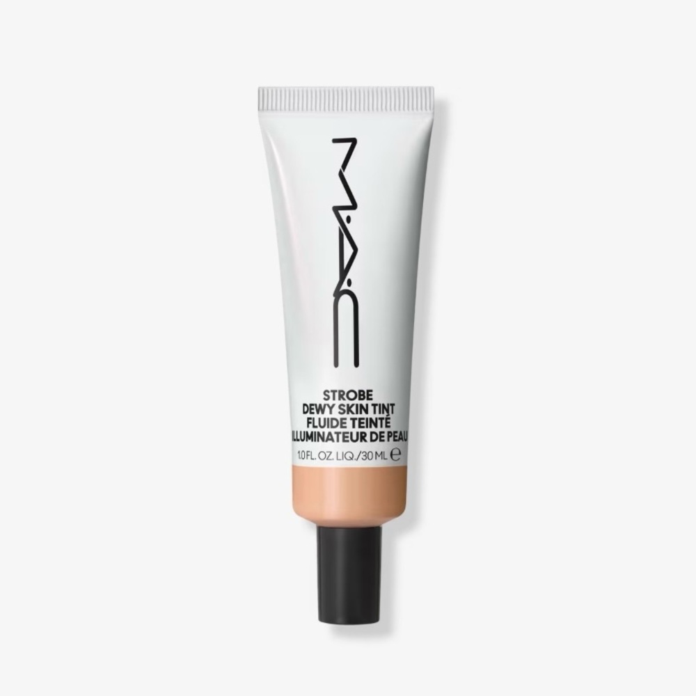 🖤New MAC Cosmetics Strobe Dewy Skin Tint Medium 2🖤